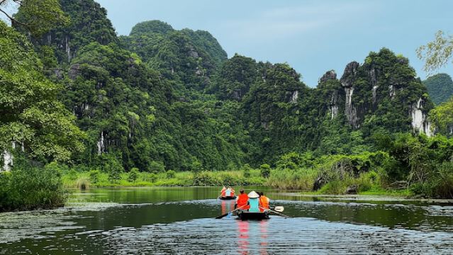 ทัวร์วันนิญบิ่ง กับ ฮวาลือ, จ่างอาน และ ห่างมั่ว จากฮานอย