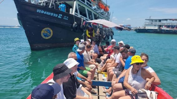 芭堤雅閣克島+薩島+格蘭島3島一日遊【含早午餐+滑翔傘+浮潛