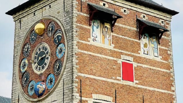 齊默鐘樓+聖古馬爾教堂+利爾市政廳+老城區+拉沃特（包車）