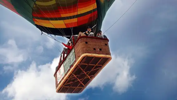 【杜拜沙漠熱氣球官方直籤】沙漠熱氣球|高空看日出|飯店接送|早餐|獵鷹|騎駱駝|飛行證書-多組合可選