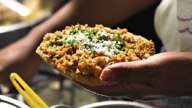 アンティグアの夜のストリートフードツアー