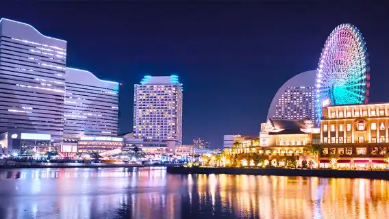 鎌倉青春メモリー+江の島+横浜赤レンガ倉庫夜景ワンデーツアー 江ノ電体験付き