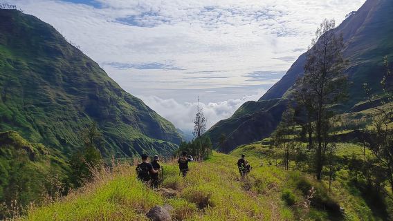 Sembalun, Torean o Senaru: caminata a la cumbre del Monte Rinjani 3D/2N