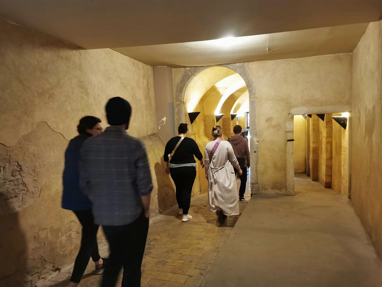 Lyon: Food Walking Tour with a Local Guide