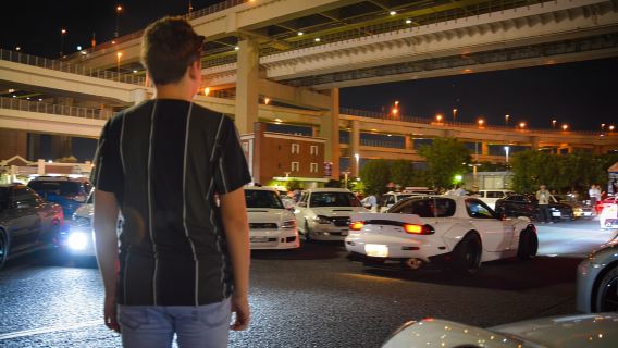 Tokyo: Daikoku JDM Car Meet Tour + LibertyWalk & Autobacs!