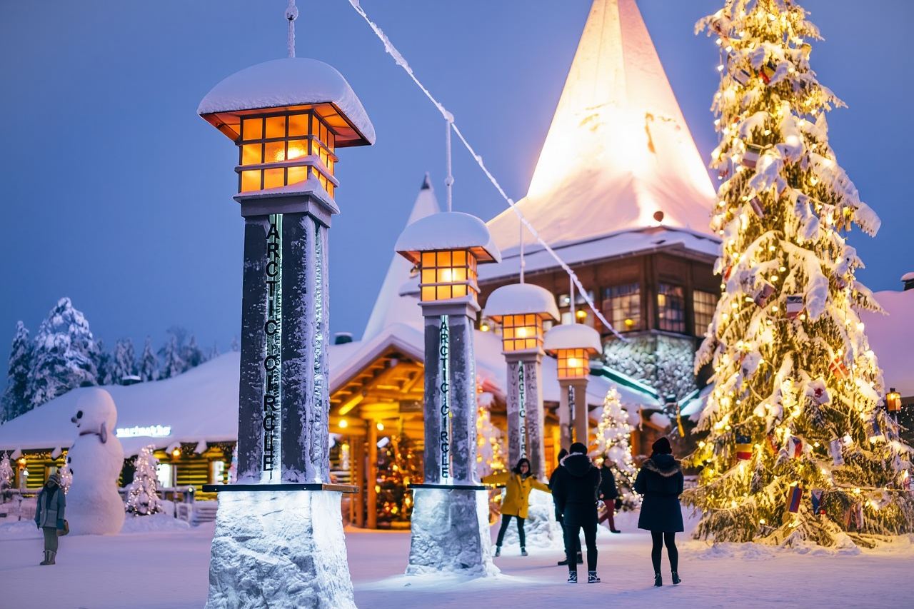 Rovaniemi|Santa Claus Village shuttle bus - No waiting, small group experience