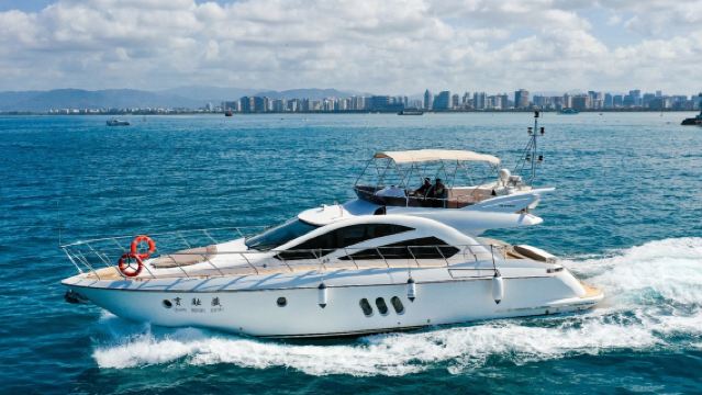 【三亞遊艇包船】三亞鴻洲遊艇碼頭~75貫融藏號三層飛橋滑梯遊艇3小時包船出海贈送水果飲料浮潛海釣