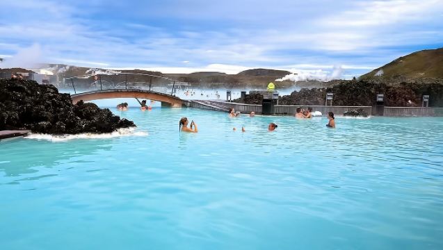 [Pengalaman Wajib di Iceland] Lawatan Mercu Tanda Bandar Reykjavik + Masa Santai di Kolam Air Panas Blue Lagoon