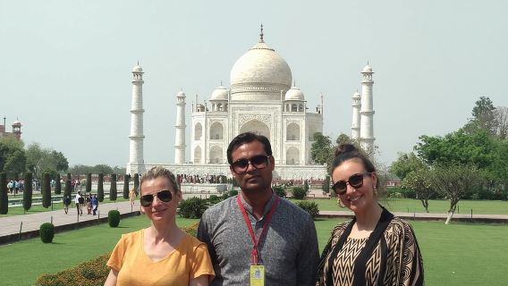 Day Tour Taj Mahal & Agra Fort by Private Car From Delhi