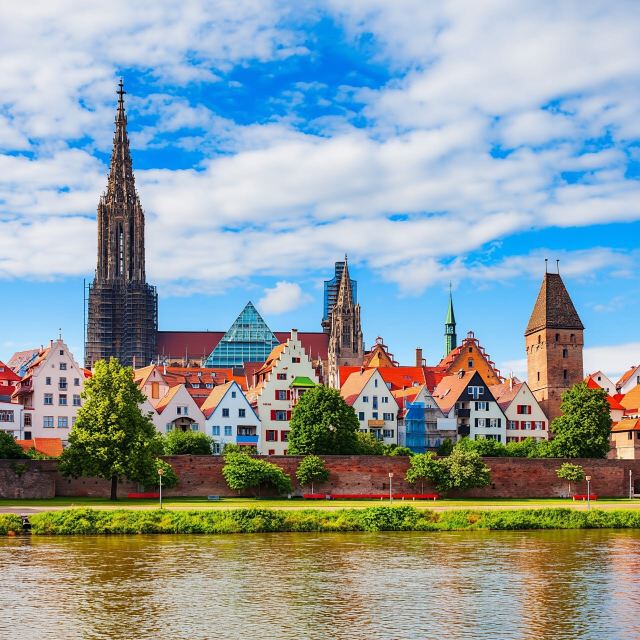 Discover Ulm in 1 hour with a local