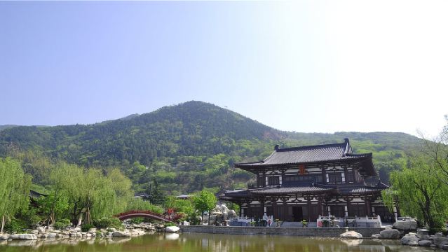 西安華清宮景區門票+精品小團人員導覽【含門票丨8-12人小團丨可選場次丨資深老師導覽丨贈藍牙耳麥使用】