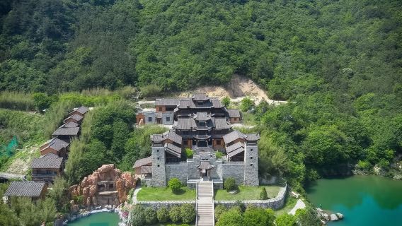 木蘭錦裡溝特惠一日遊