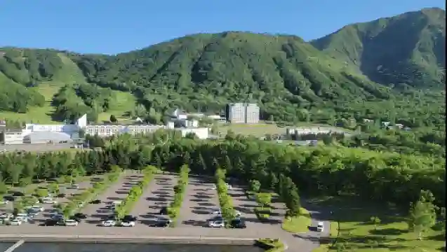 日本北海道洞爺湖-昭和新山-留壽都村羊蹄山【北海道中文專車】