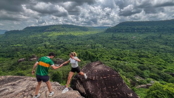 Lawatan Gunung Kulen dengan Berkelah dan Matahari Terbenam Kampung Terapung