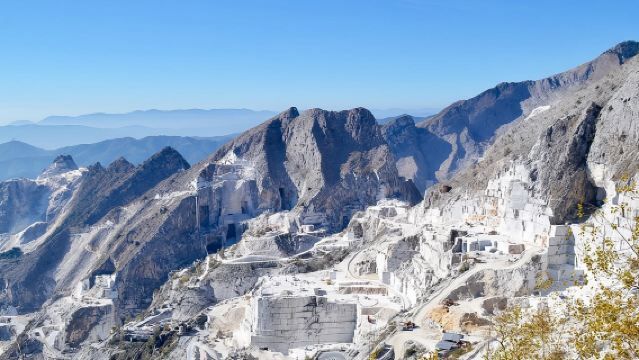 Tour alle Cave di Marmo di Carrara con Land Rover