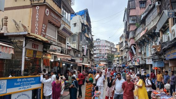 Mumbai: Before the City Roars - Watch Mumbai Wake Up