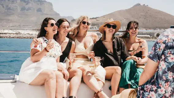 เคปทาวน์: ล่องเรือชายฝั่งและซูชิ 14 ชิ้น