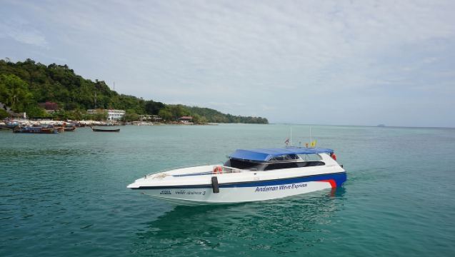 タイ プーケット ピピ島 クラビ ピピ島 片道および往復スピードボート乗船チケット アンダマンウェーブマスター スピードボートチケット