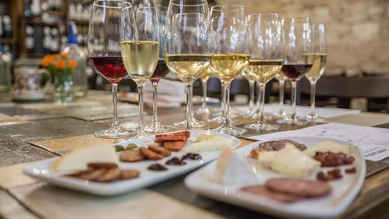 Evening Wine, Cheese, & Charcuterie Tasting in Budapest