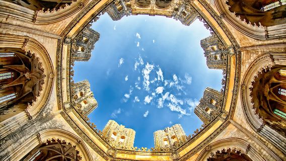 Portugal Fatima + Batalha Monastery + Nazare + Óbidos one-day tour