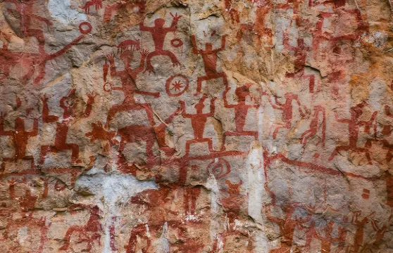 崇左寧明花山岩畫景區+友誼關景區一日遊【拼小團/私家團可選】