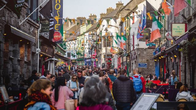 ทัวร์ชมหน้าผาโมเฮอร์และเมืองกัลเวย์แบบหนึ่งวันจากดับลิน