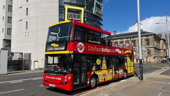 Belfast: Giant's Causeway Tour and 2-Day Open Top-Bus Tour