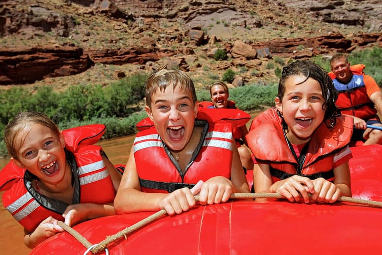 Colorado River: Ganztägiges Rafting mit BBQ-Mittagessen