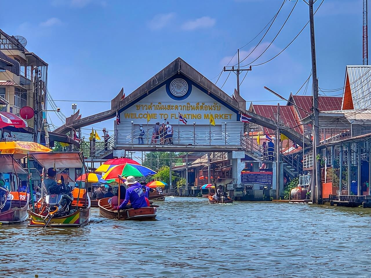 방콕: 담넌사두억과 메클롱 기차 시장