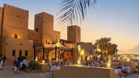 Camp de safari de luxe Royal Sahara dans le désert, style château + dîner de luxe, transfert et spectacles