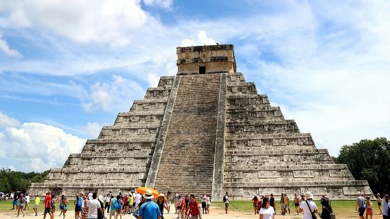 Maya-Abenteuer in Chichén Itzá. Beinhaltet Cenote Ik Kil und Suytun