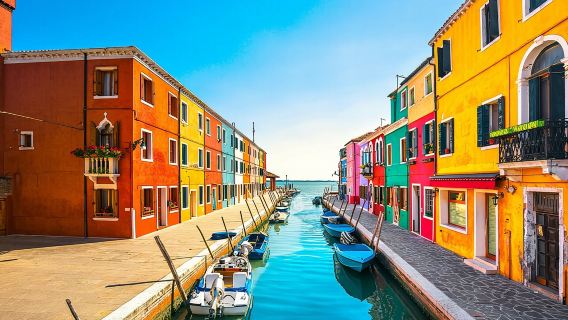 Murano & Burano Islands Guided Small-Group Tour by Private Boat