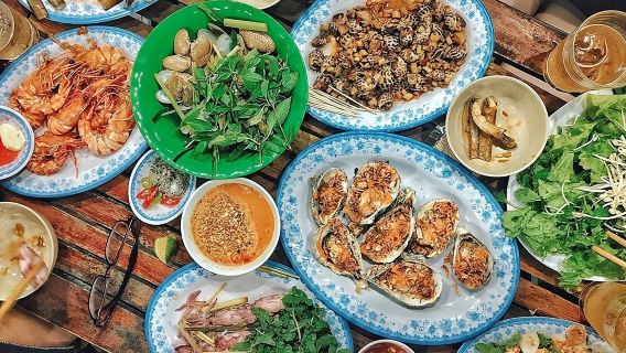 Đà Nẵng Về Đêm: Ăn tối hải sản, chợ đêm và du thuyền