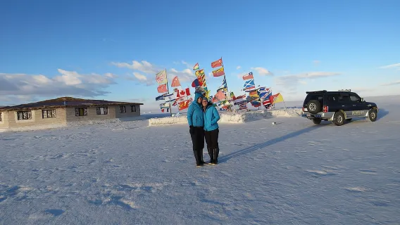 Perjalanan Pribadi 1H 1M dari La Paz ke Dataran Garam Uyuni dengan Pesawat.