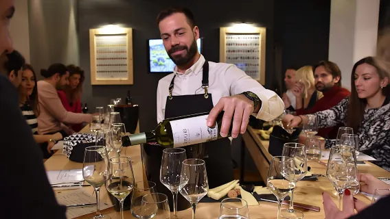 Best rated wine tasting under the Acropolis