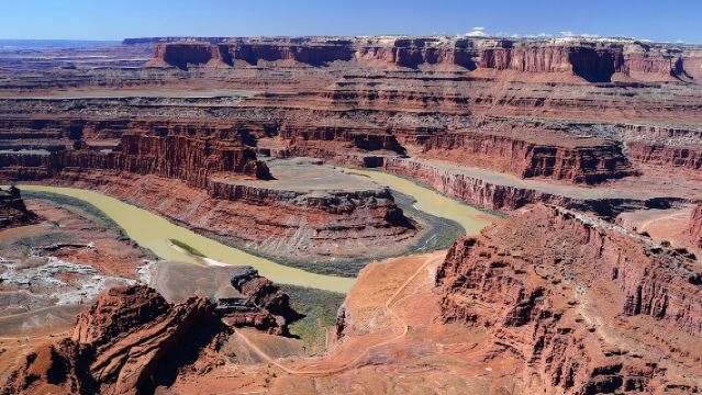 ทัวร์ขับรถเที่ยวเองพร้อมเสียงบรรยายในอุทยานแห่งชาติแคนยอนแลนด์