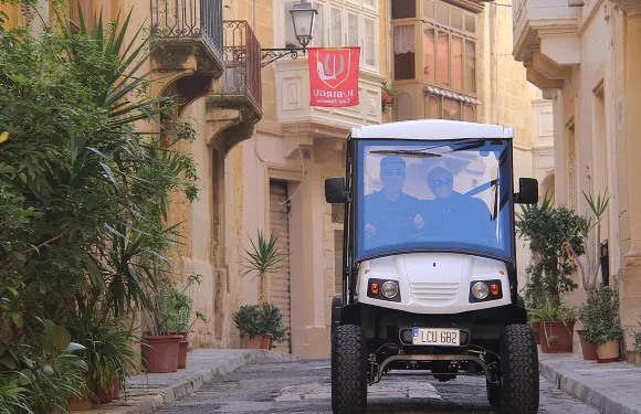 探索馬耳他自駕電動車之旅