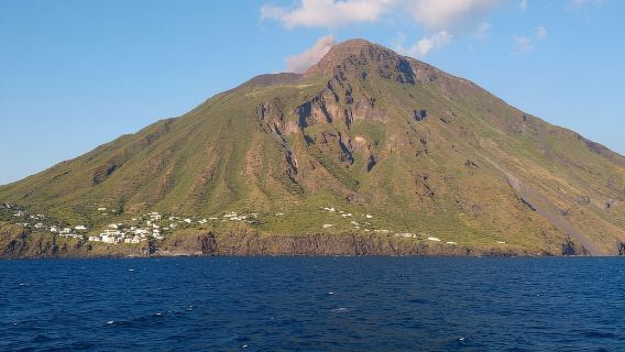 PANAREA & STROMBOLI BY NIGHT