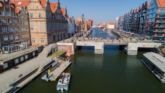 Danzica: crociera turistica in catamarano sul fiume Motlawa
