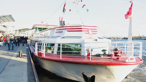 Hamburg: Party-Hafenrundfahrt mit Olivia Jones