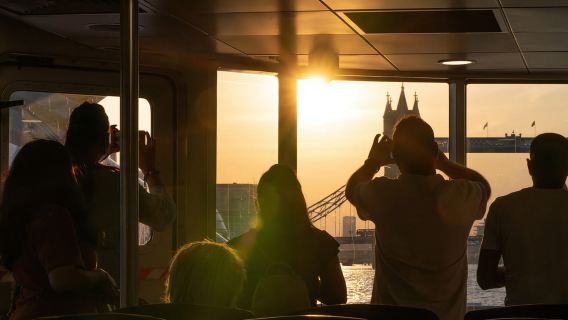 Londra: biglietti Uber Boat Hop-On Hop-Off e Cable Car validi 1 giorno