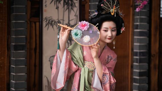 重慶1941印象街區旅拍【含服裝+妝面造型+底片+精修|全天跟拍+晚餐簡餐|民國風寫真|國風服飾|戲曲風寫真】