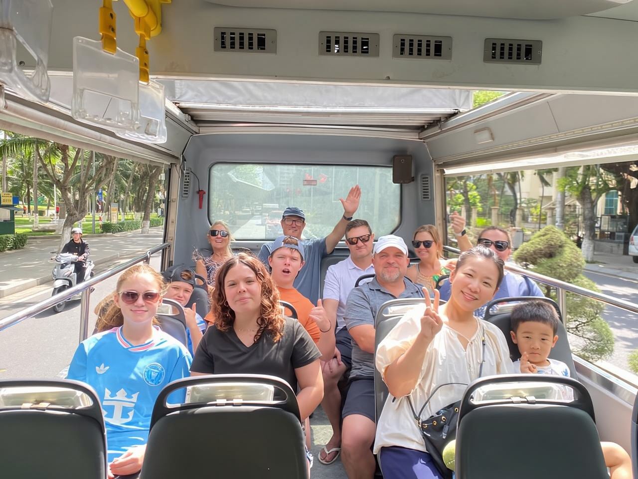Nha Trang: Hop-on Hop-off Bus City Tour