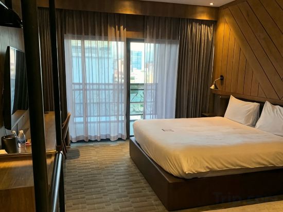 CHECK inn Phnom Penh BKK 1 - Tap to explore photos