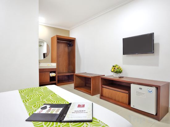 Dewi Sri Hotel Room Type - Standard Double or Twin