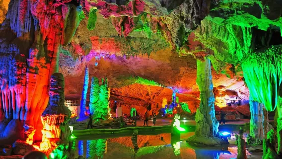 [Esclusivo divertimento] Tour di un giorno nell'area panoramica di Shilin e Jiuxiang a Kunming, Yunnan|Pacchetto opzionale indipendente