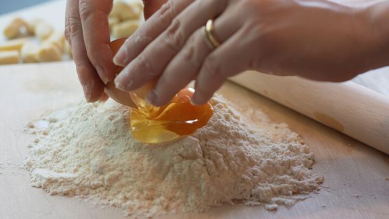 Pasta two ways & Tiramisu Making Workshop: Wine, Spritz, Create!