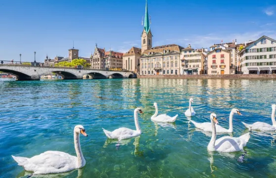 蘇黎世老城+蘇黎世湖+瑞士蓮巧克力之家博物館一日遊【遊輪】