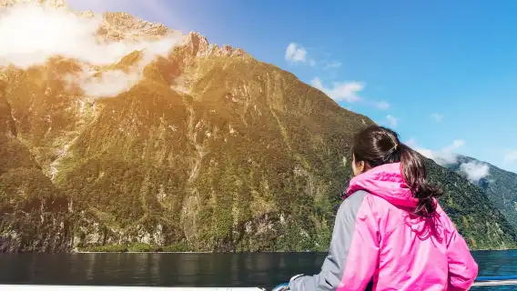 From Queenstown: Milford Sound Premium Day Tour and Cruise