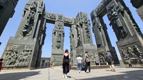 ทบิลิซี: Mtskheta Jvari Bazaar, Chronicles of Georgia & Wine